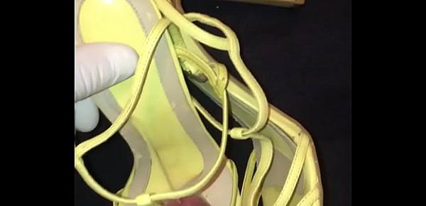  Sexy size 6 yellow heels used